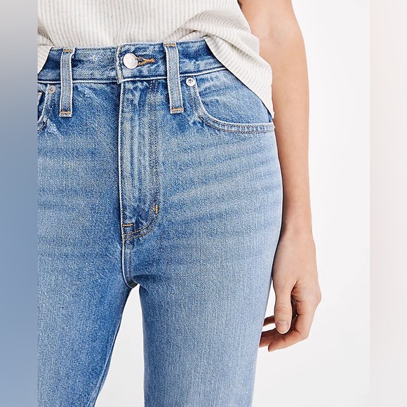 Madewell The Mom Jean - Picture 3 of 7